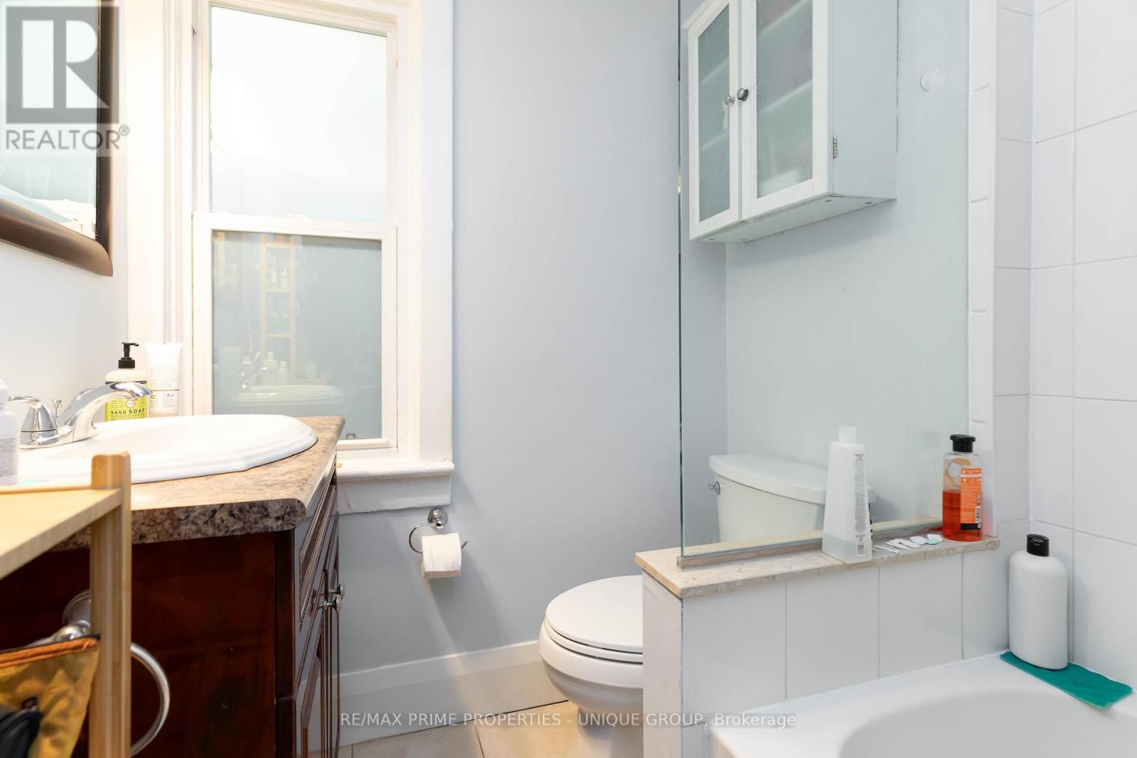 Main - 2338 Queen Street E, Toronto, Ontario  M4E 1G9 - Photo 19 - E12483197