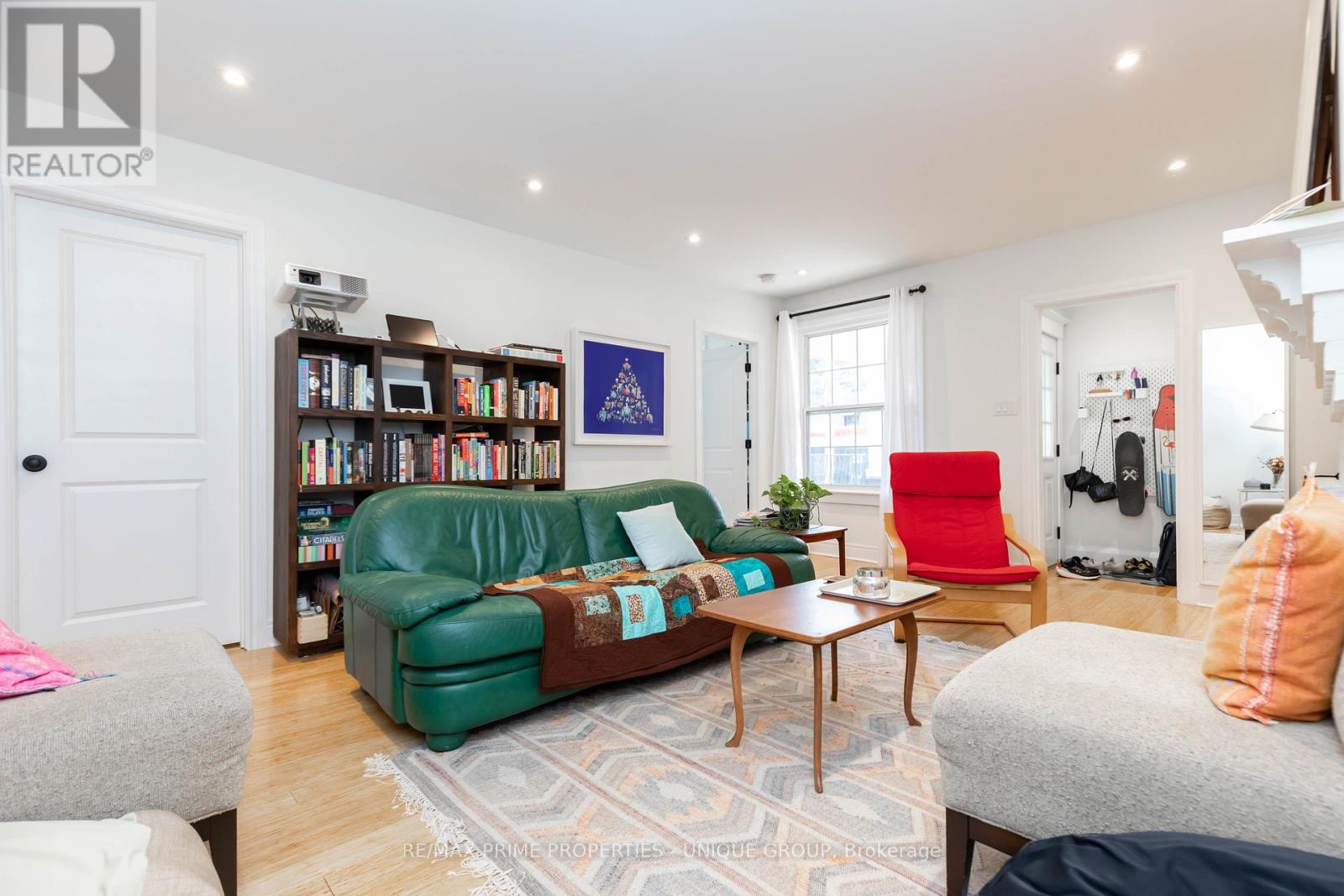 Main - 2338 Queen Street E, Toronto, Ontario  M4E 1G9 - Photo 4 - E12483197