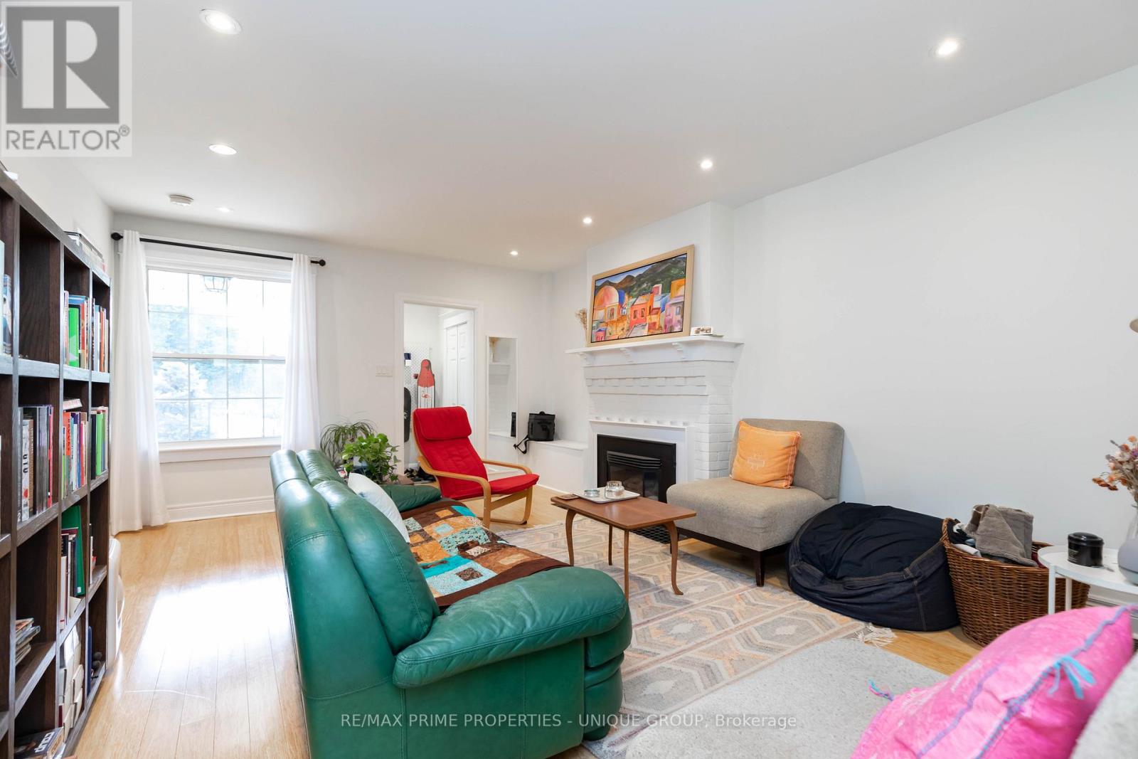 Main - 2338 Queen Street E, Toronto, Ontario  M4E 1G9 - Photo 5 - E12483197