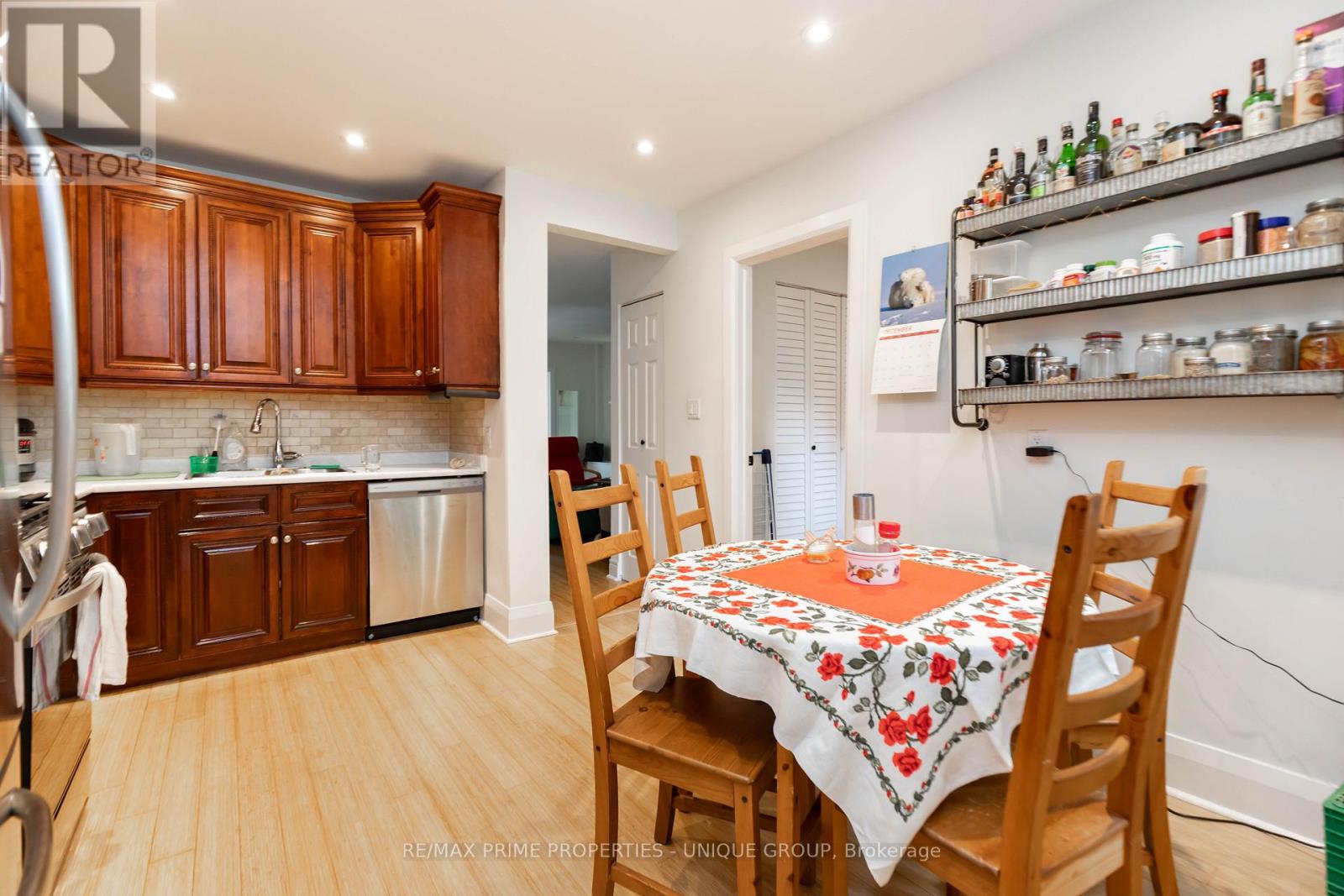Main - 2338 Queen Street E, Toronto, Ontario  M4E 1G9 - Photo 9 - E12483197