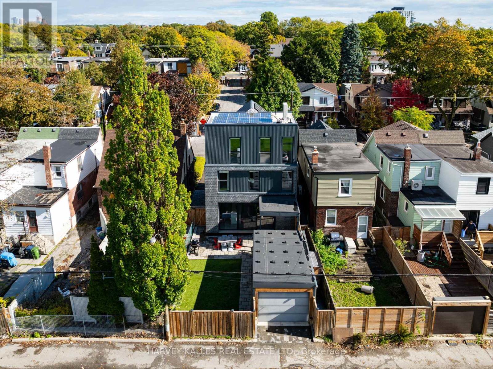 60 Hiltz Avenue, Toronto, Ontario  M4L 2N5 - Photo 29 - E12483203