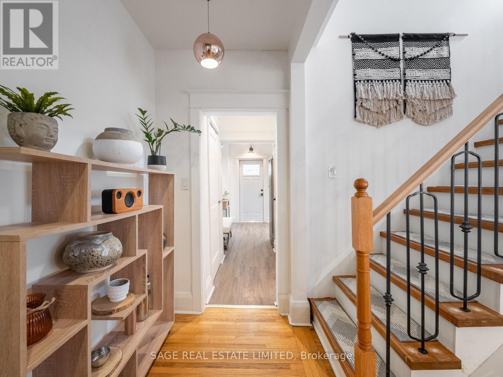 19 Savoy Avenue, Toronto, Ontario  M4C 2X4 - Photo 12 - E12483213