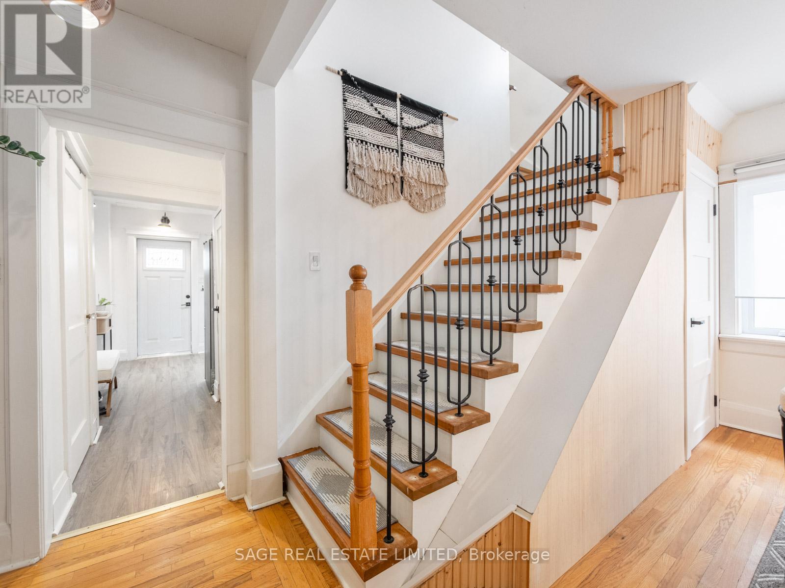 19 Savoy Avenue, Toronto, Ontario  M4C 2X4 - Photo 20 - E12483213