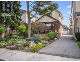 19 SAVOY AVENUE, Toronto, Ontario