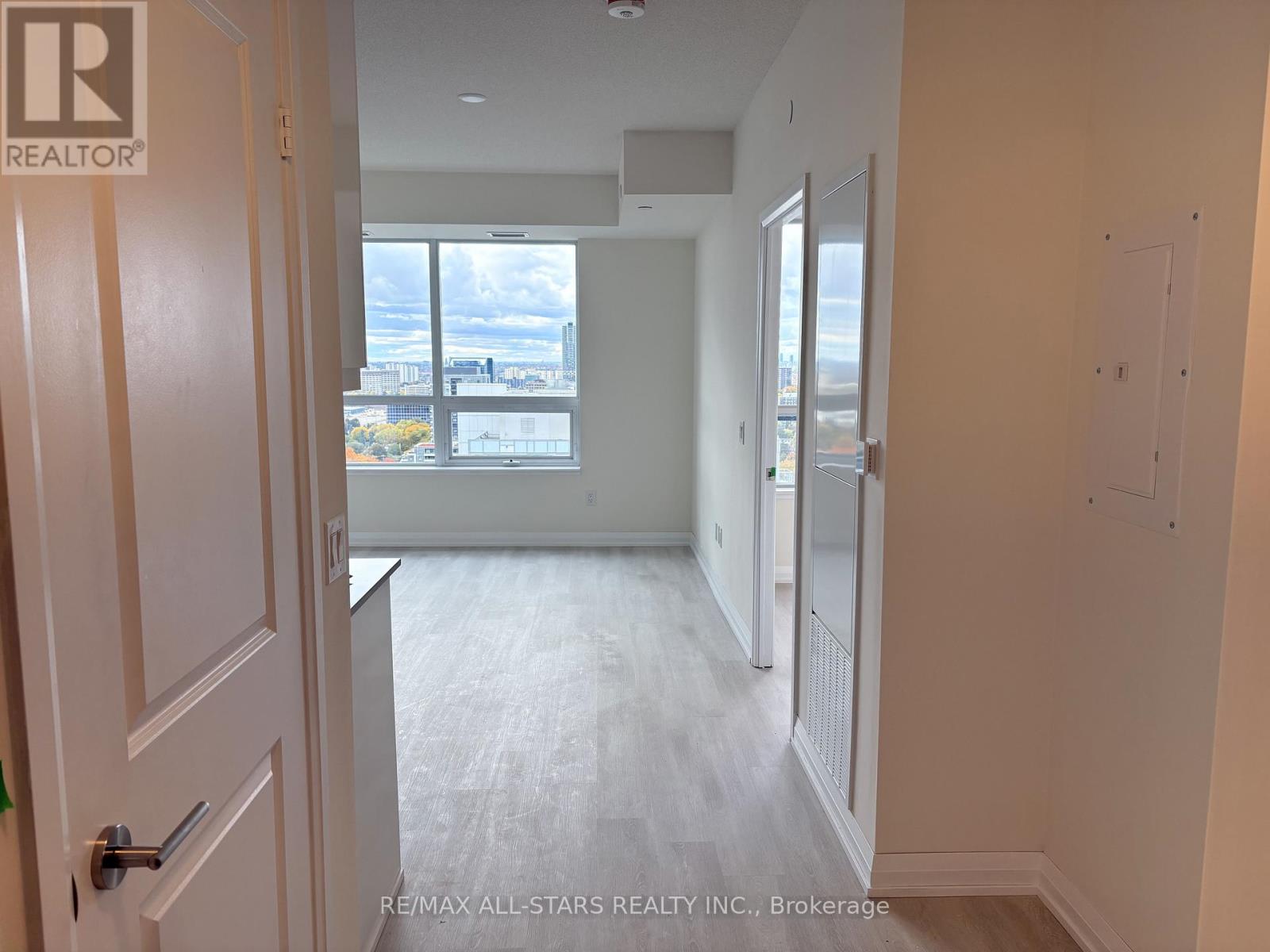 2310 - 3260 Sheppard Avenue E, Toronto, Ontario  M1T 3K3 - Photo 2 - E12483232