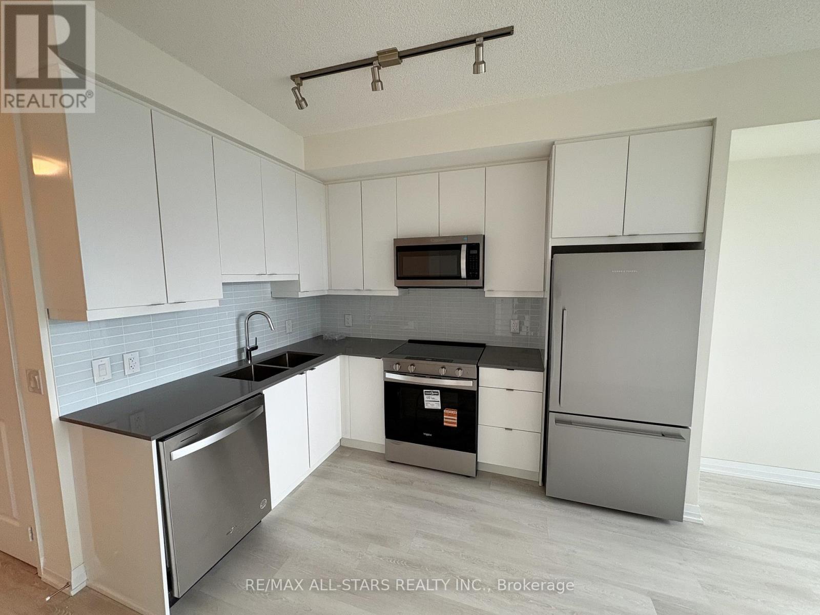2310 - 3260 Sheppard Avenue E, Toronto, Ontario  M1T 3K3 - Photo 4 - E12483232