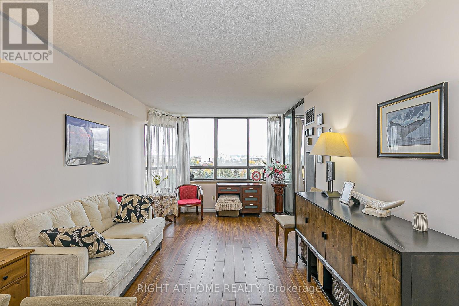 802 - 55 BAMBURGH CIRCLE, Toronto, Ontario