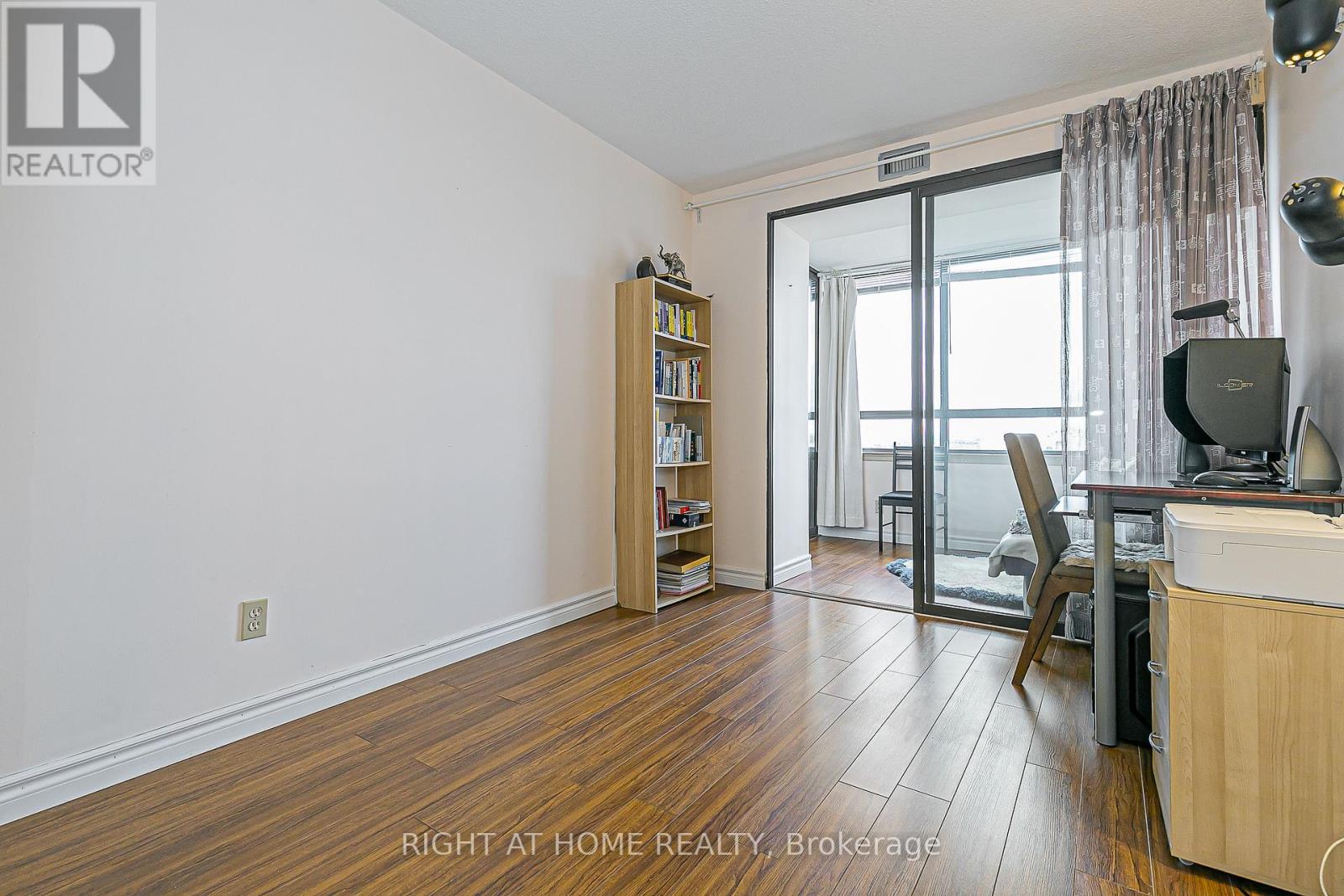 802 - 55 Bamburgh Circle, Toronto, Ontario  M1W 3V4 - Photo 21 - E12483237