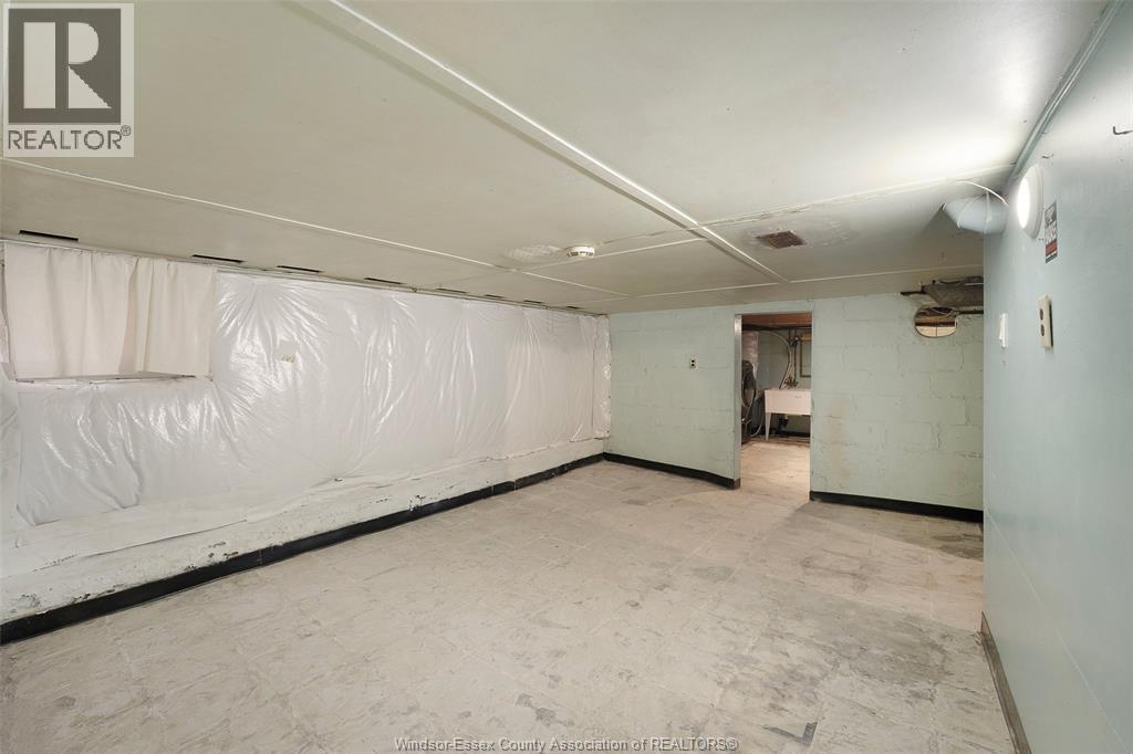 886 Gladstone Avenue, Windsor, Ontario  N9A 2R4 - Photo 28 - 25027217