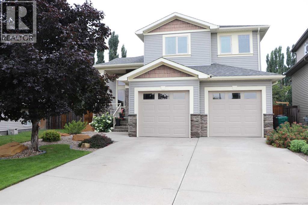 22 Riverview Crescent W, Lethbridge, Alberta