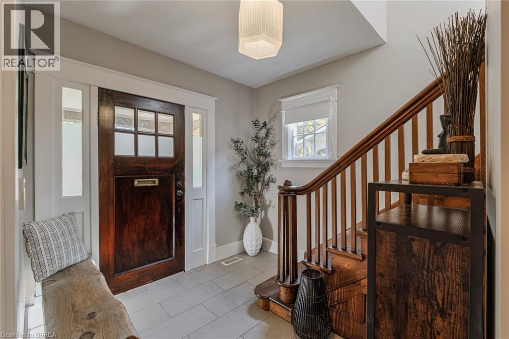 30 Banfield Street, Paris, Ontario  N3L 2Y6 - Photo 6 - 40772116