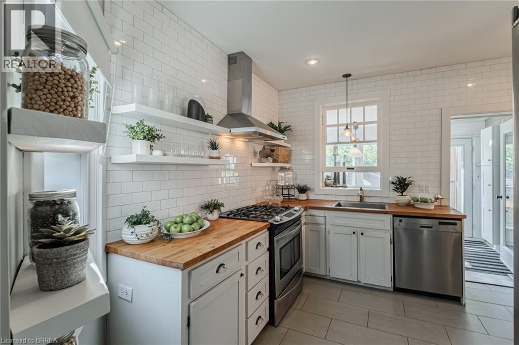 30 Banfield Street, Paris, Ontario  N3L 2Y6 - Photo 17 - 40772116