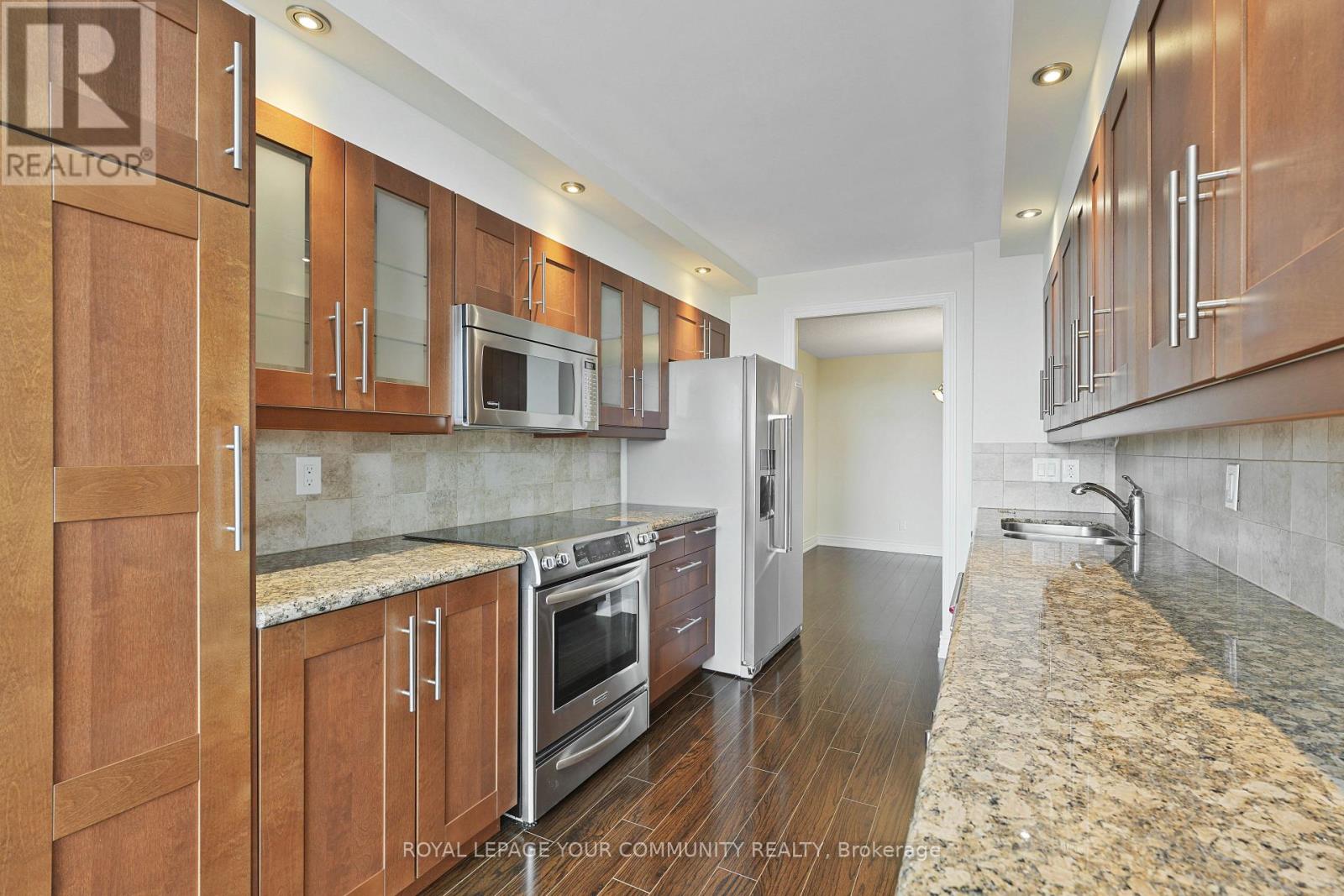 1508 - 120 Promenade Circle, Vaughan, Ontario  L4J 7W9 - Photo 11 - N12483148