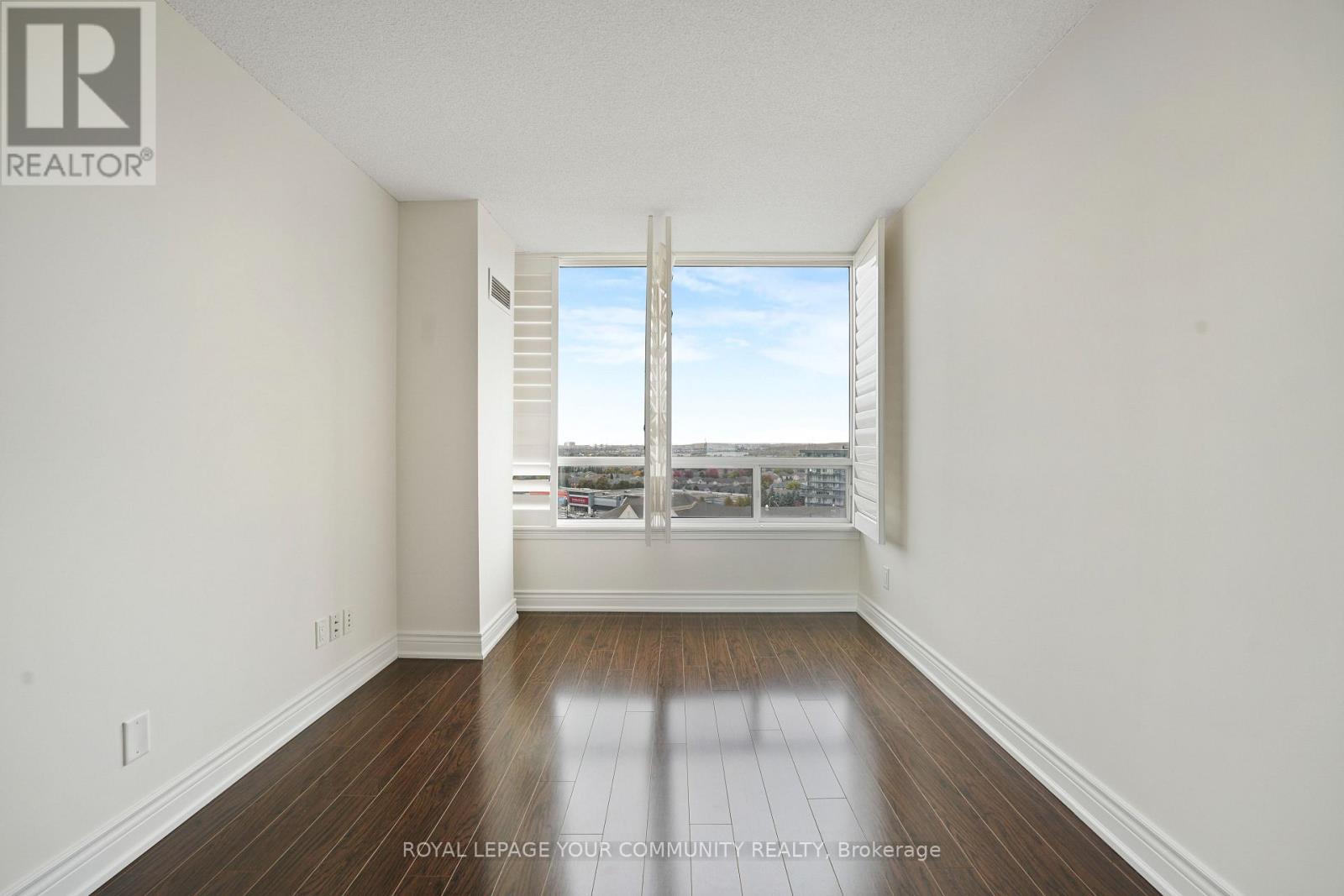 1508 - 120 Promenade Circle, Vaughan, Ontario  L4J 7W9 - Photo 19 - N12483148
