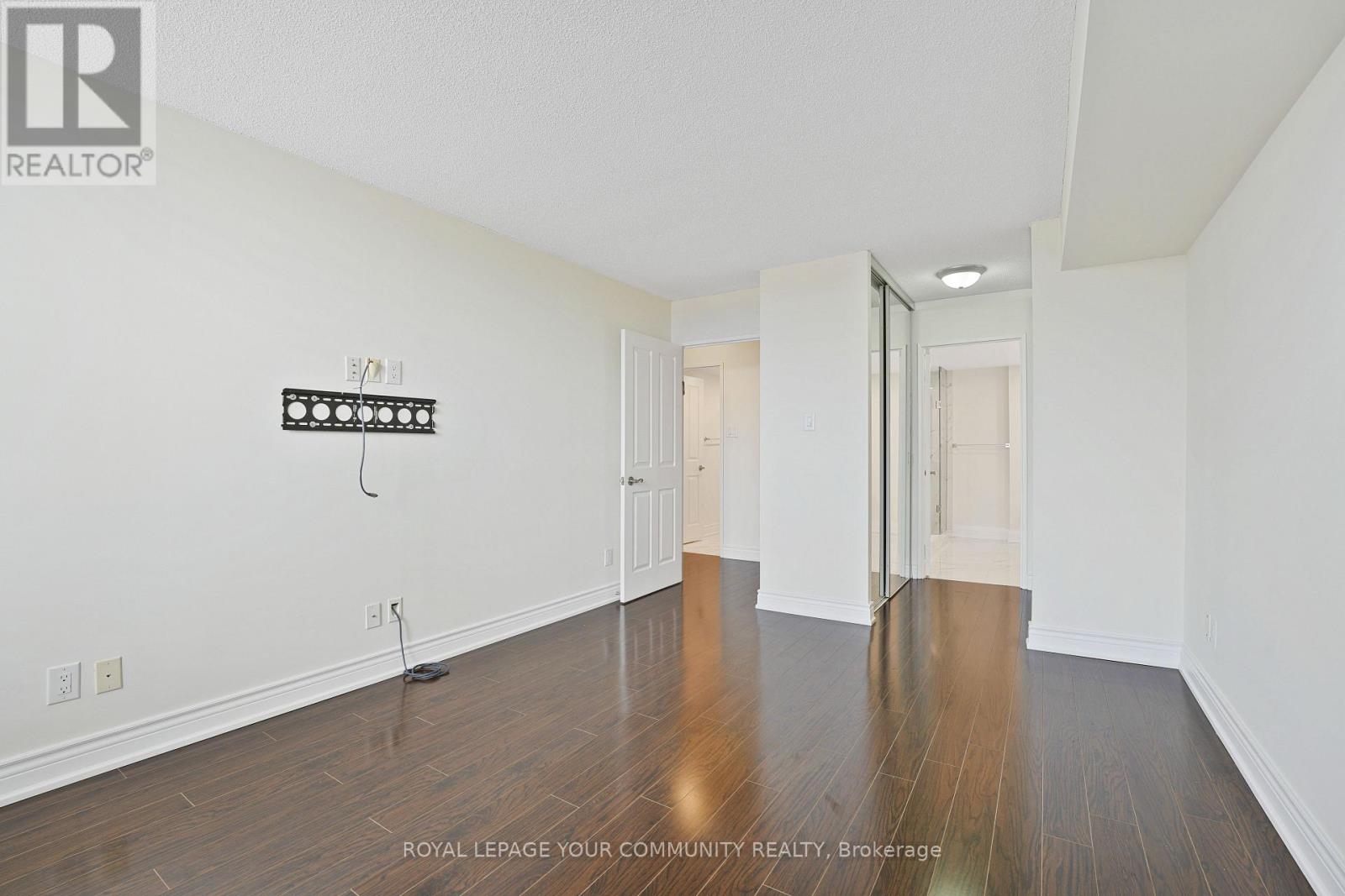 1508 - 120 Promenade Circle, Vaughan, Ontario  L4J 7W9 - Photo 22 - N12483148