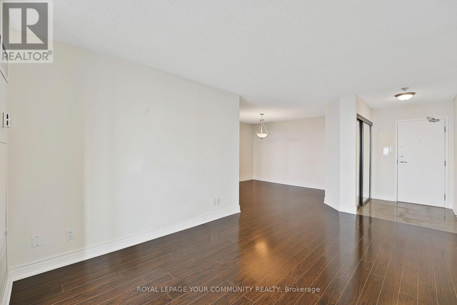 1508 - 120 Promenade Circle, Vaughan, Ontario  L4J 7W9 - Photo 4 - N12483148