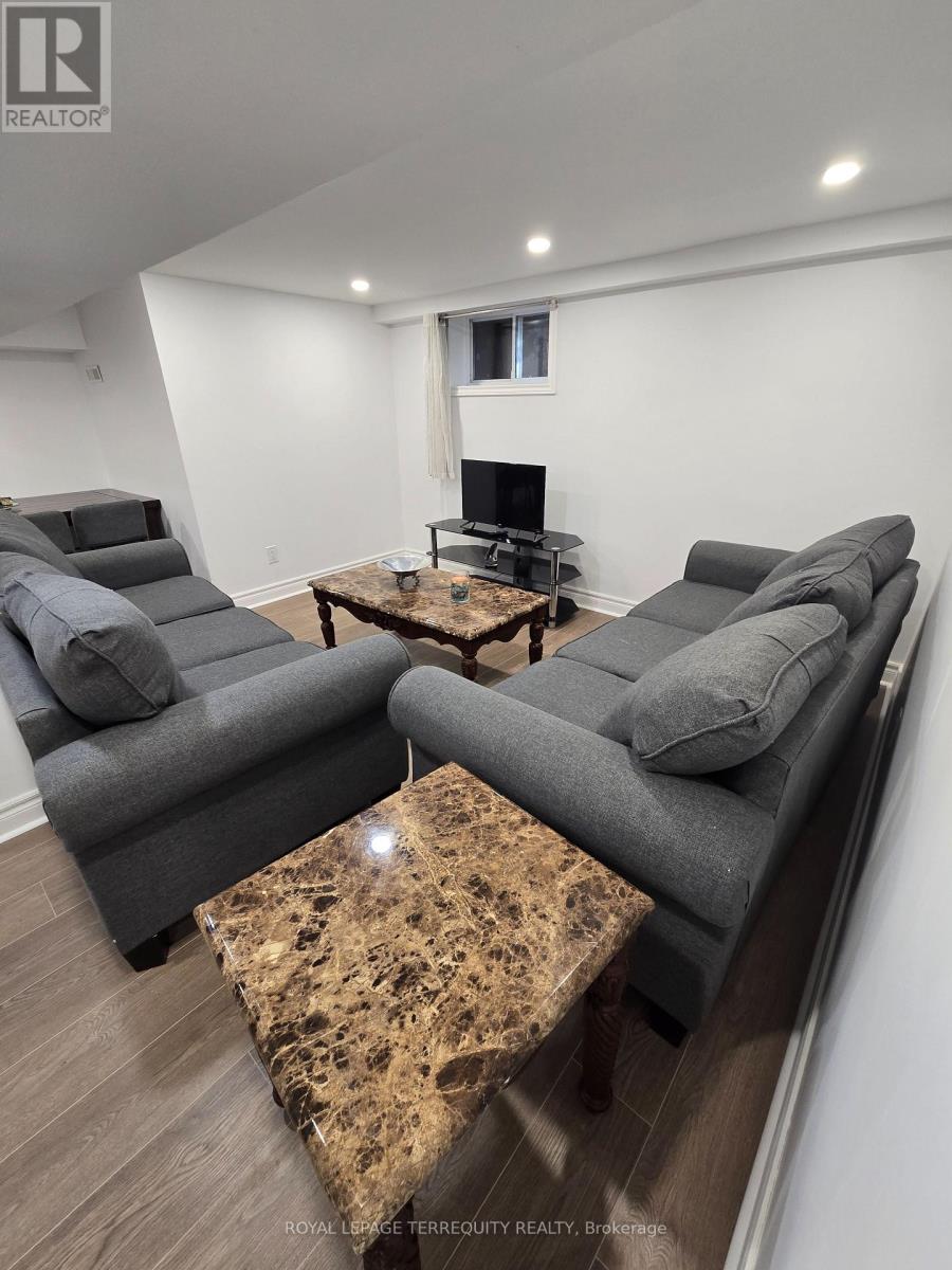 Bsmt - 55 Queens Court, East Gwillimbury, Ontario  L9N 0E8 - Photo 11 - N12483171