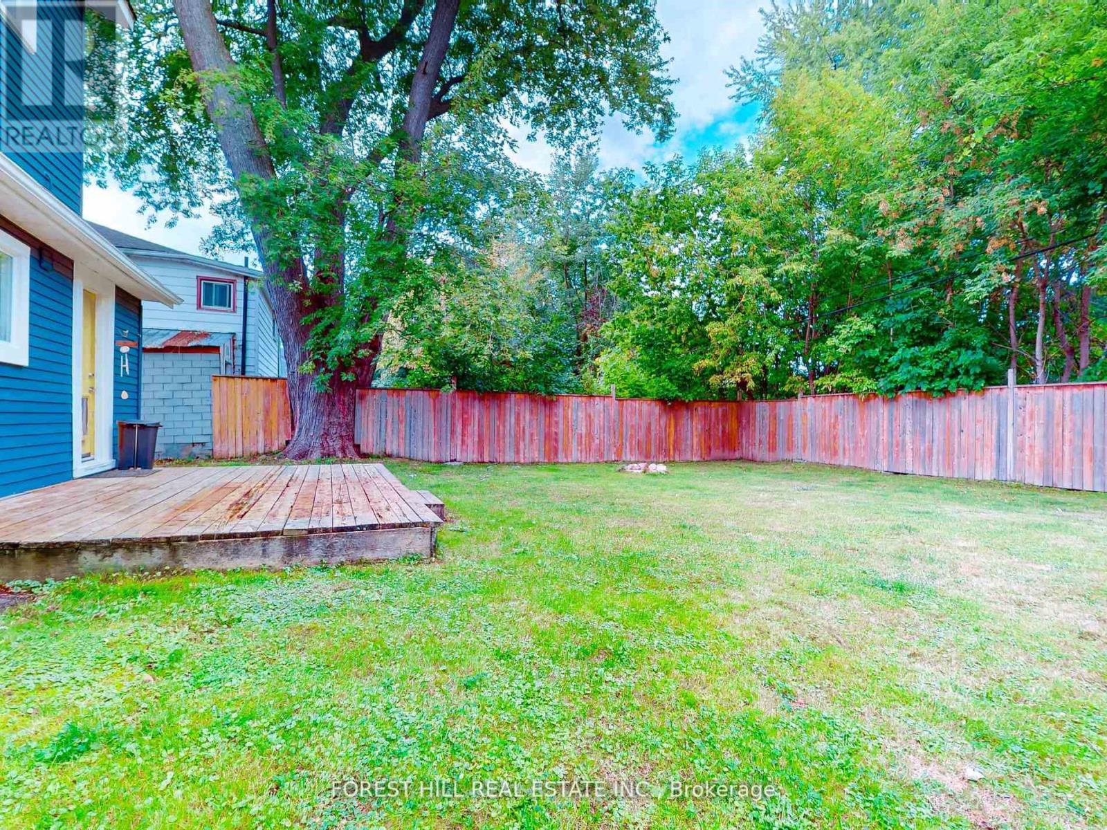254 Pine Beach Drive, Georgina, Ontario  L4P 2V5 - Photo 7 - N12483174
