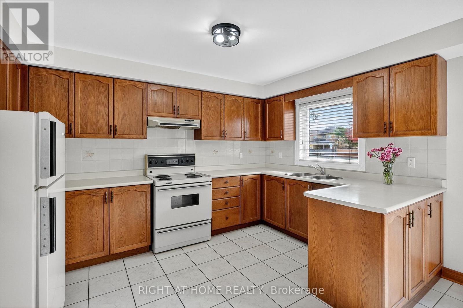 291 Andy Crescent, Vaughan, Ontario  L4H 1C3 - Photo 13 - N12483183