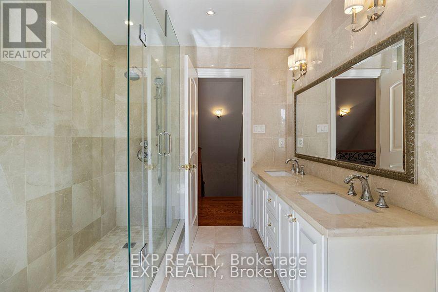 70 Hemingway Crescent, Markham, Ontario  L3R 2V6 - Photo 16 - N12483235