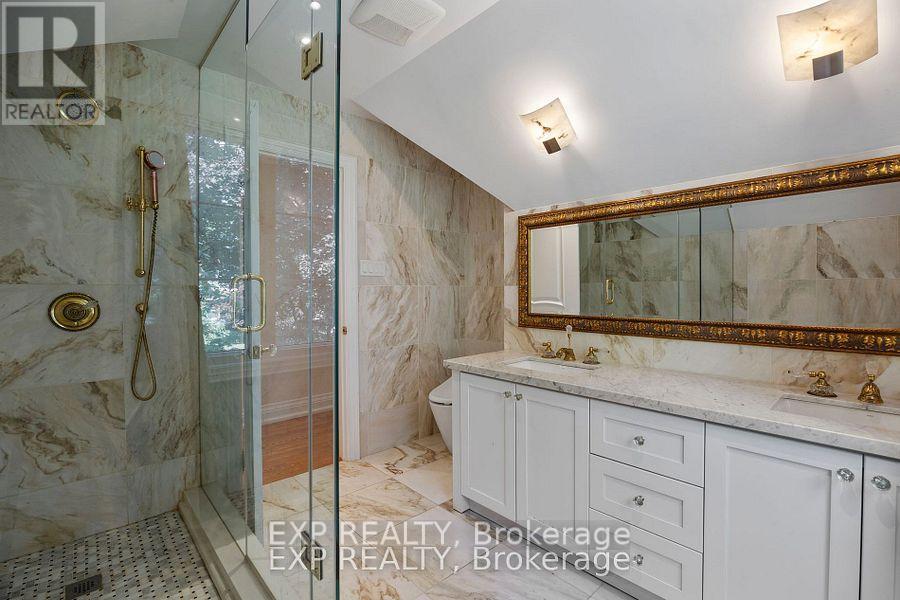 70 Hemingway Crescent, Markham, Ontario  L3R 2V6 - Photo 18 - N12483235