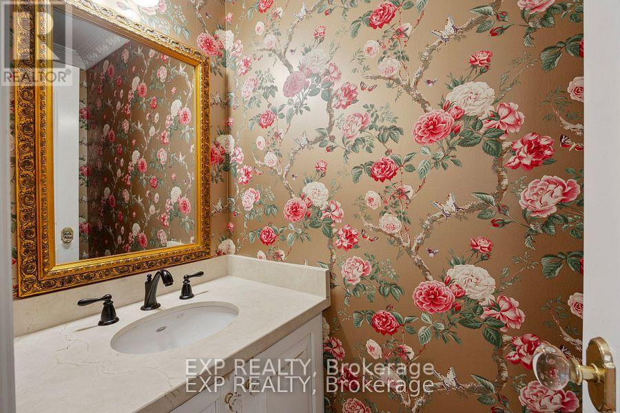 70 Hemingway Crescent, Markham, Ontario  L3R 2V6 - Photo 25 - N12483235