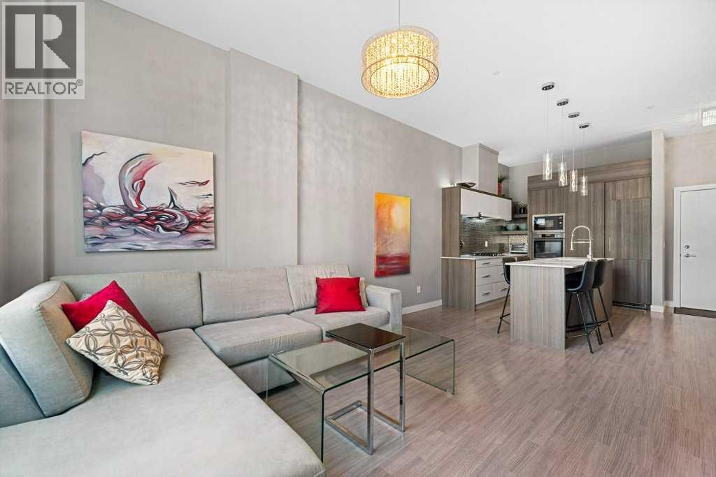 105, 119 19 Street NW, Calgary, Alberta