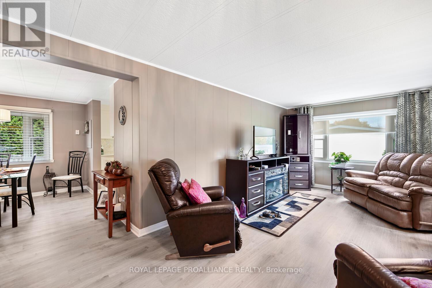 36 - 1871 Oxford Avenue, Elizabethtown-Kitley, Ontario  K6V 7B5 - Photo 6 - X12483288