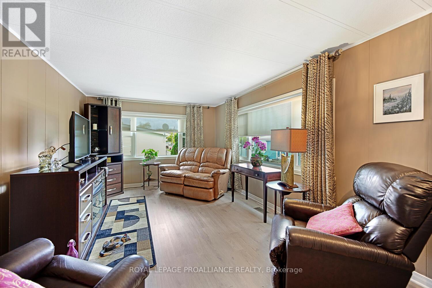 36 - 1871 Oxford Avenue, Elizabethtown-Kitley, Ontario  K6V 7B5 - Photo 7 - X12483288