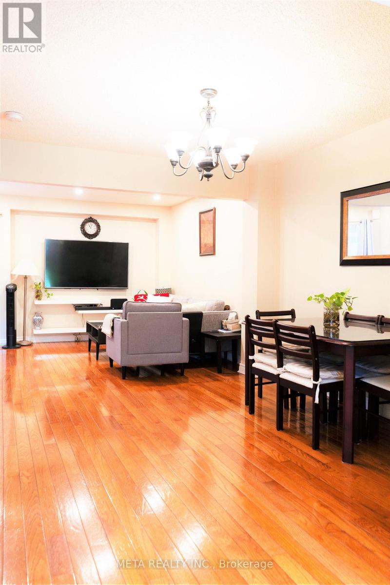 108 Lent Crescent, Brampton, Ontario  L6Y 4X7 - Photo 6 - W12480688