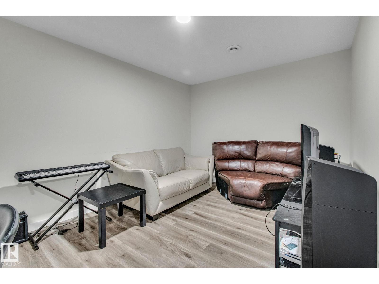 16404 12 Av Sw, Edmonton, Alberta  T6W 3K4 - Photo 20 - E4463604