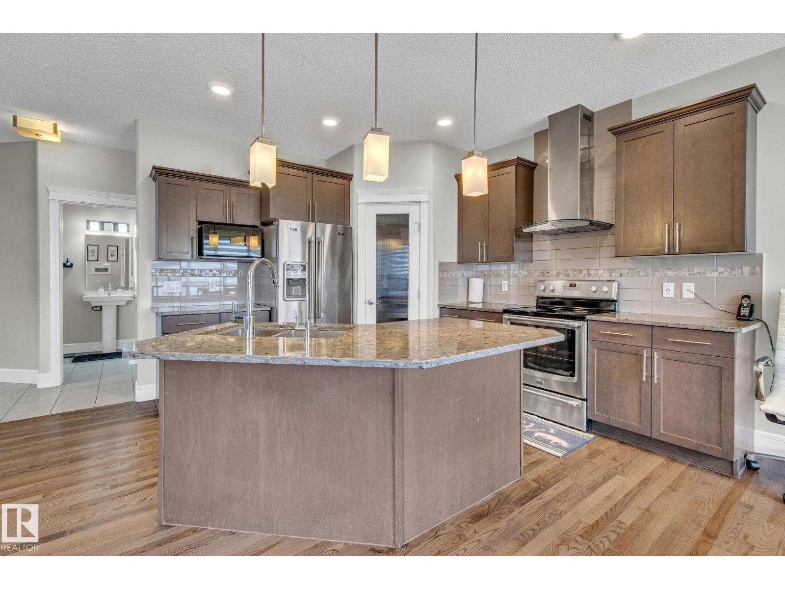 16404 12 Av Sw, Edmonton, Alberta  T6W 3K4 - Photo 6 - E4463604