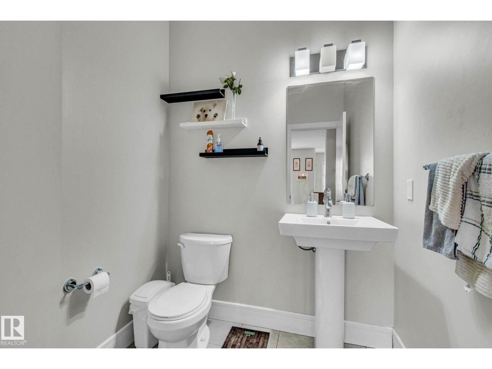 16404 12 Av Sw, Edmonton, Alberta  T6W 3K4 - Photo 7 - E4463604