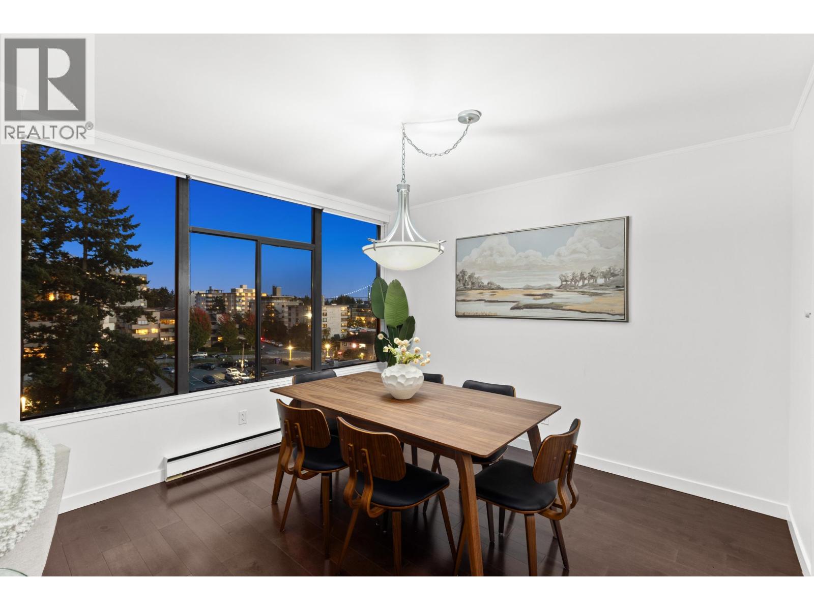 704 1480 Duchess Avenue, West Vancouver, British Columbia  V7T 2W2 - Photo 11 - R3061952