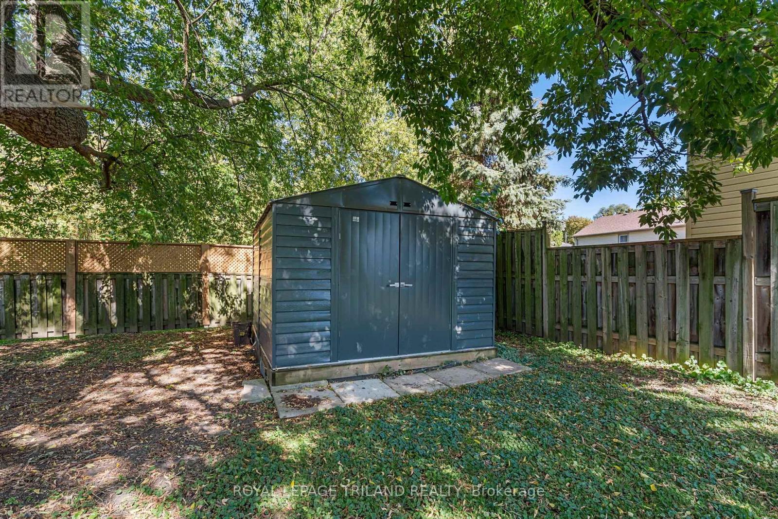 Photo 40 of 46 for 1842 Dumont Street