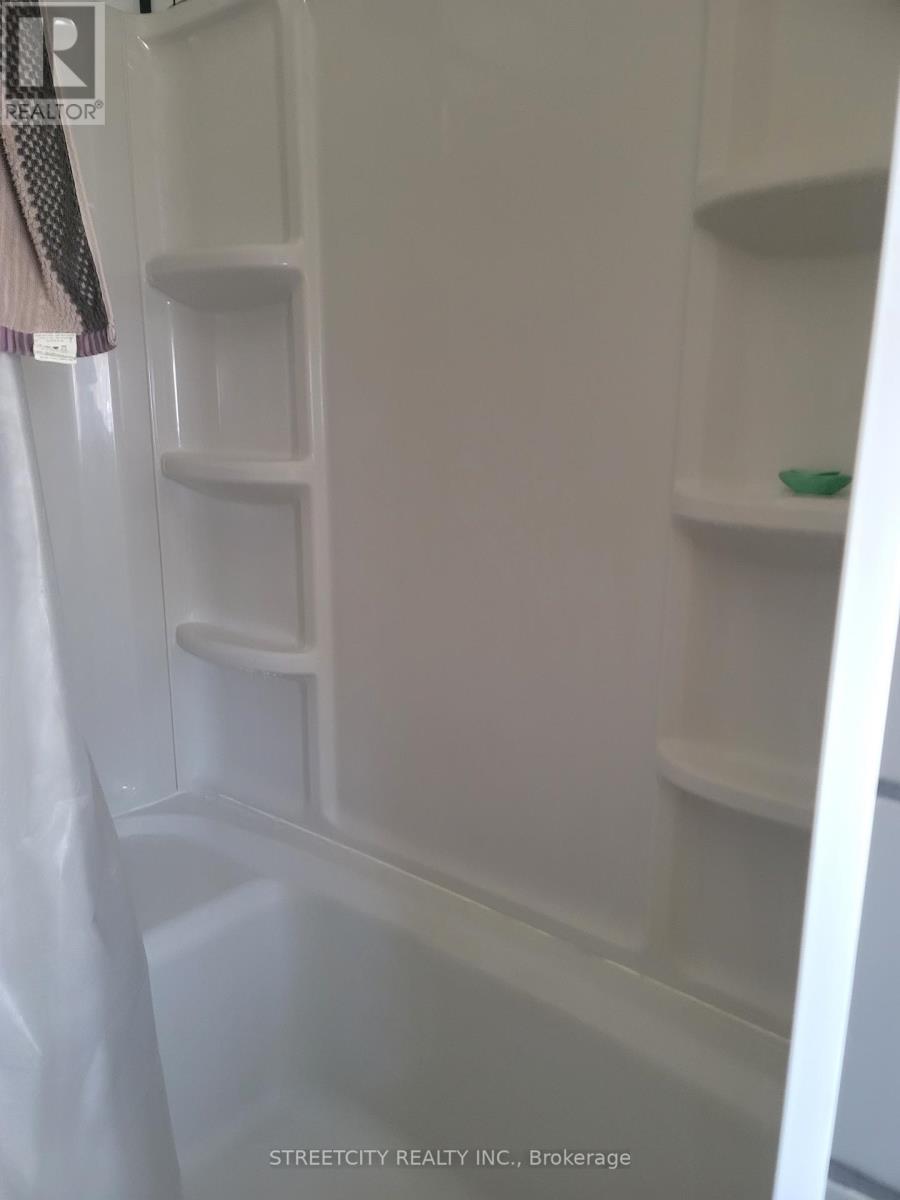 156 Maple Street, West Elgin, Ontario  N0L 2C0 - Photo 19 - X12442240