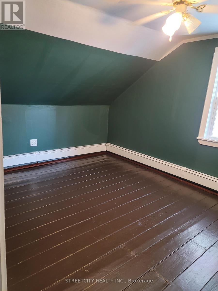 156 Maple Street, West Elgin, Ontario  N0L 2C0 - Photo 16 - X12442240