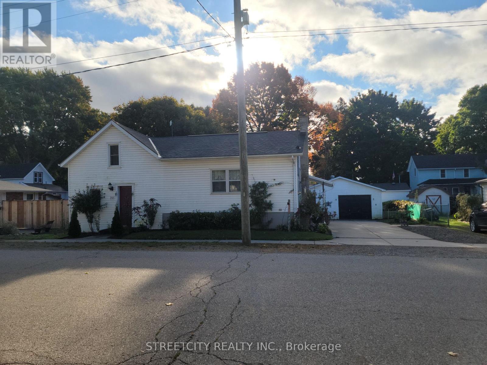 156 MAPLE STREET, West Elgin, Ontario