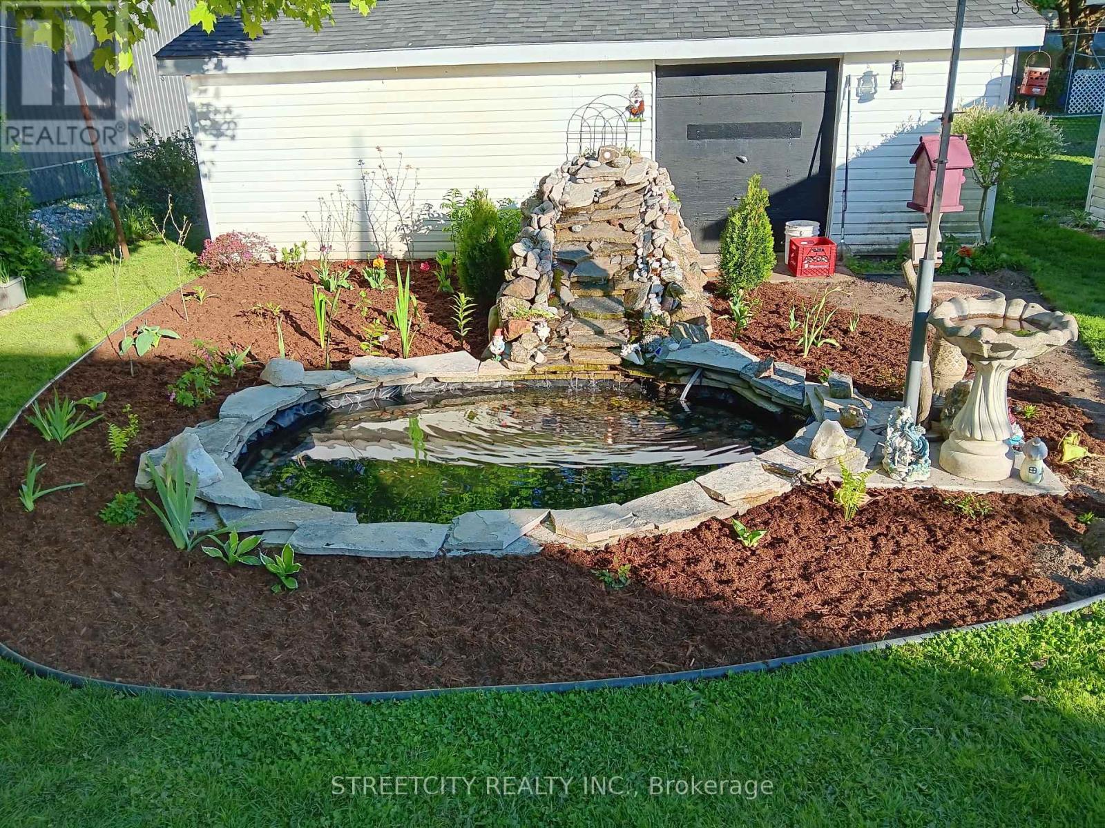 156 Maple Street, West Elgin, Ontario  N0L 2C0 - Photo 31 - X12442240