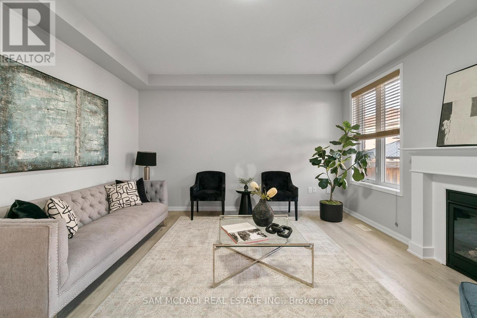 73 Miracle Trail, Brampton, Ontario  L7A 0Y8 - Photo 4 - W12483124