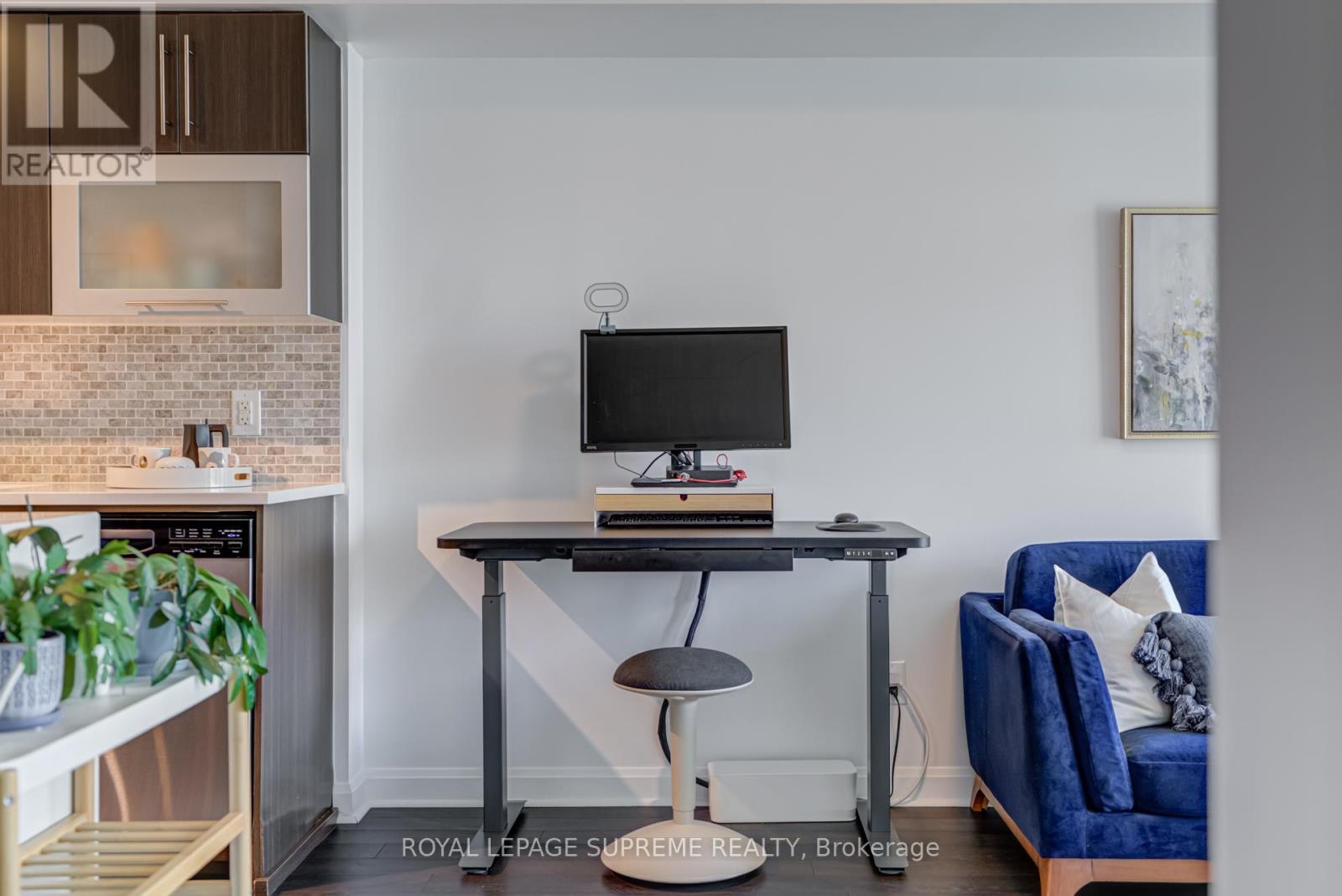1906 - 1 Michael Power Place, Toronto, Ontario  M9A 0A1 - Photo 17 - W12483128