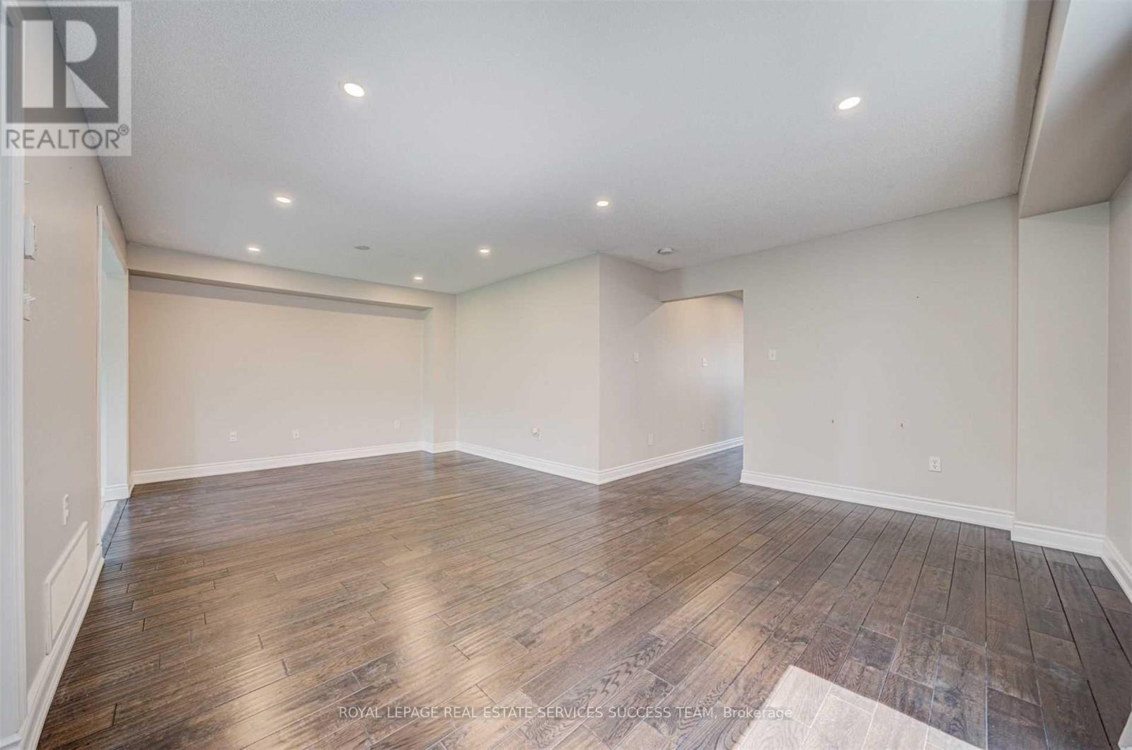 1138 Bonin Crescent, Milton, Ontario  L9T 0B2 - Photo 11 - W12483133