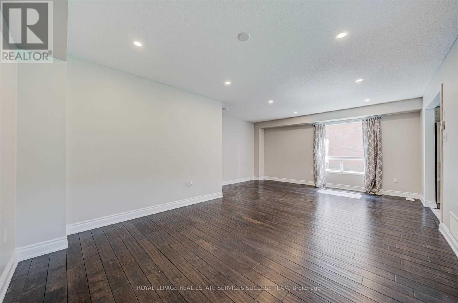1138 Bonin Crescent, Milton, Ontario  L9T 0B2 - Photo 14 - W12483133