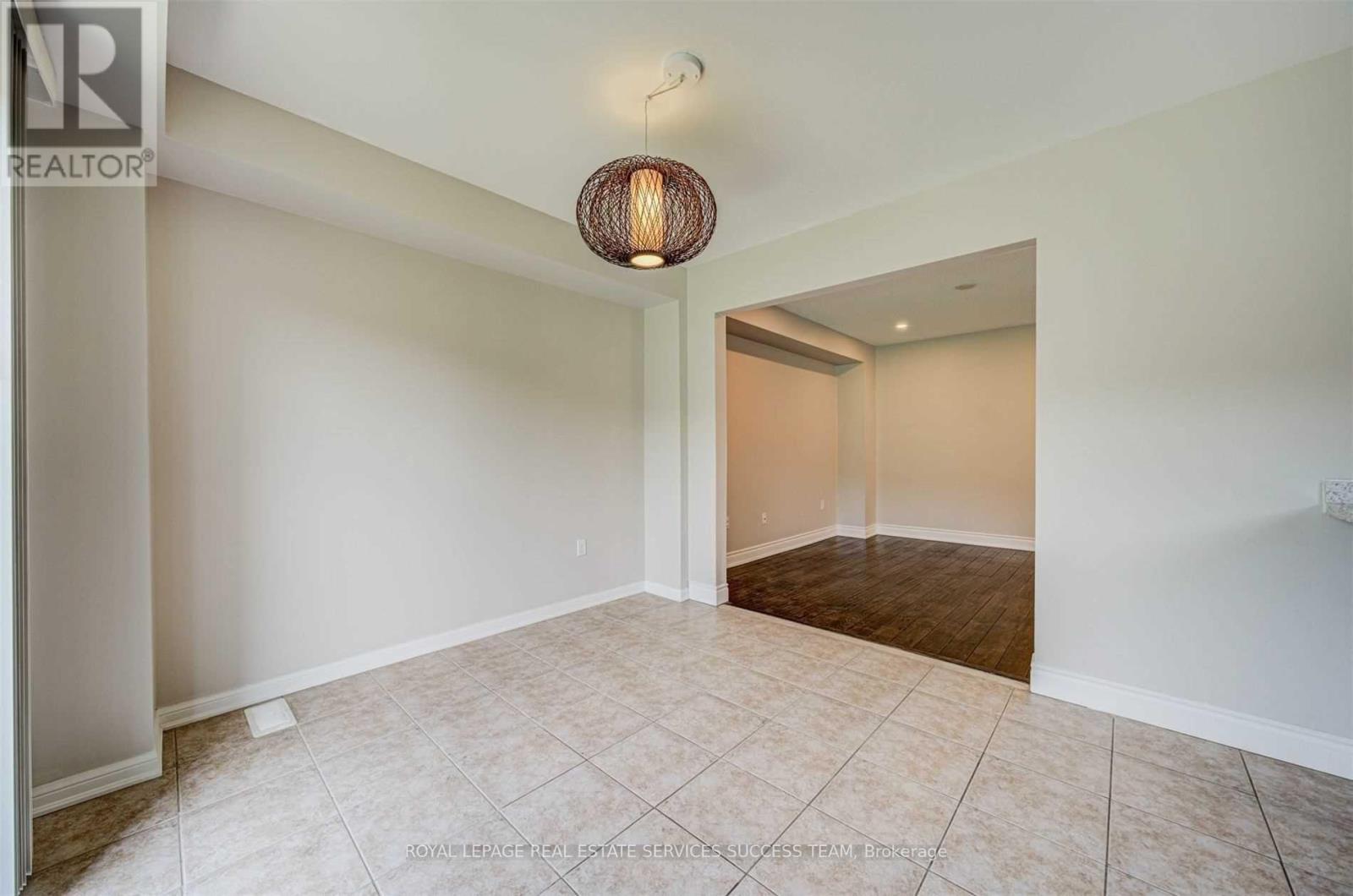 1138 Bonin Crescent, Milton, Ontario  L9T 0B2 - Photo 15 - W12483133