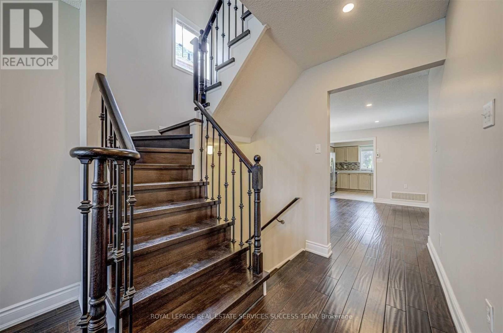 1138 Bonin Crescent, Milton, Ontario  L9T 0B2 - Photo 7 - W12483133