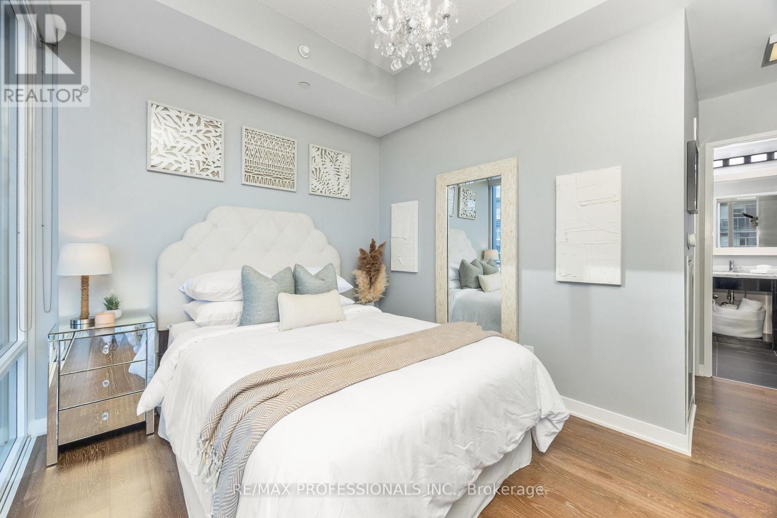911 - 88 Park Lawn Road, Toronto, Ontario  M8Y 0B5 - Photo 13 - W12483180
