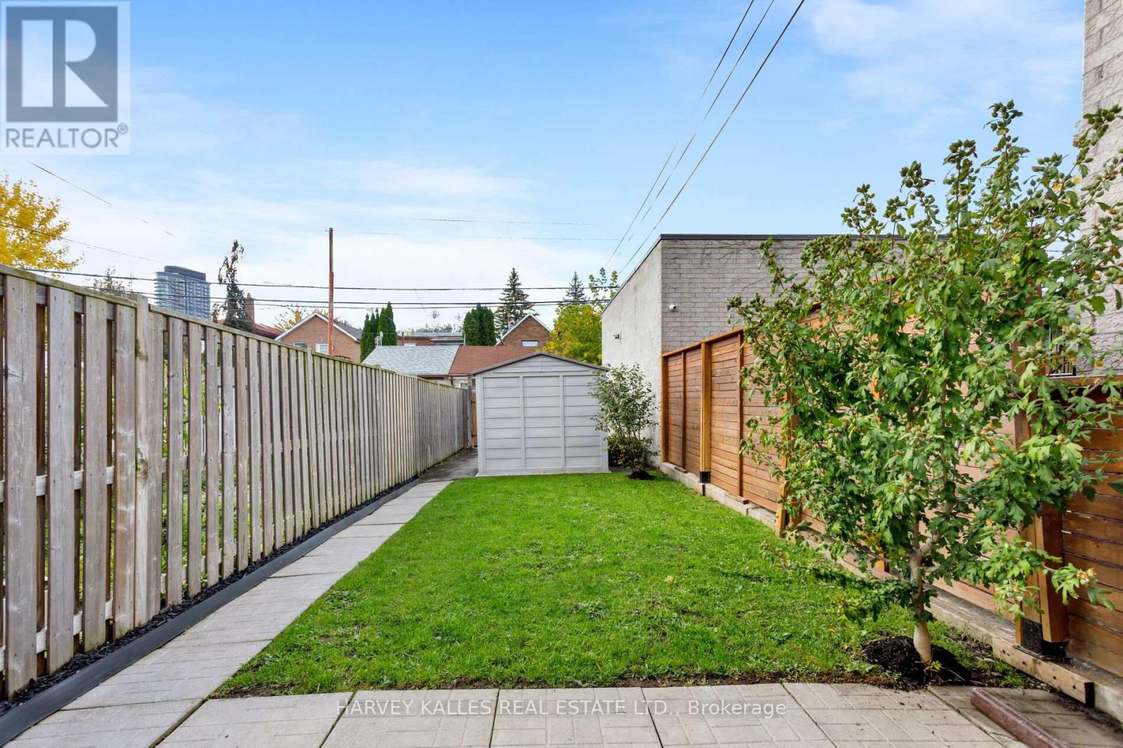 380a Westmoreland Avenue, Toronto, Ontario  M6H 3A7 - Photo 17 - W12483185