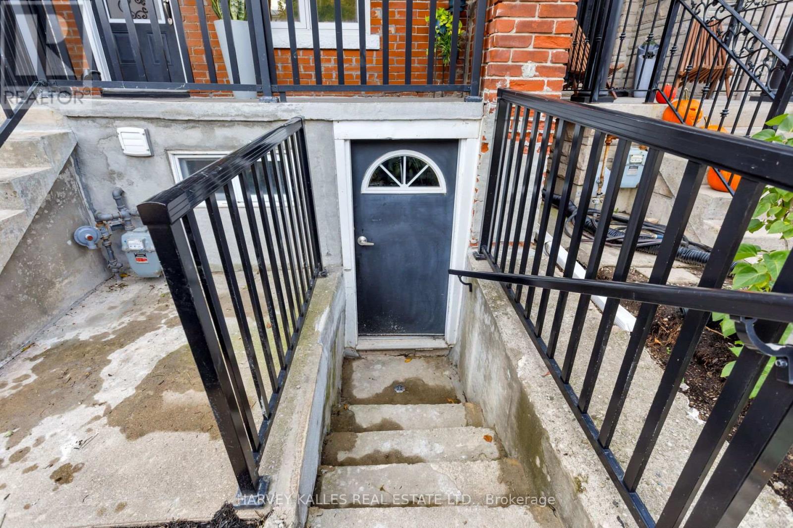 380a Westmoreland Avenue, Toronto, Ontario  M6H 3A7 - Photo 29 - W12483185