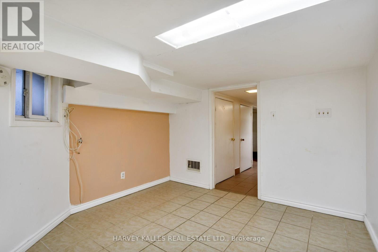 380a Westmoreland Avenue, Toronto, Ontario  M6H 3A7 - Photo 34 - W12483185