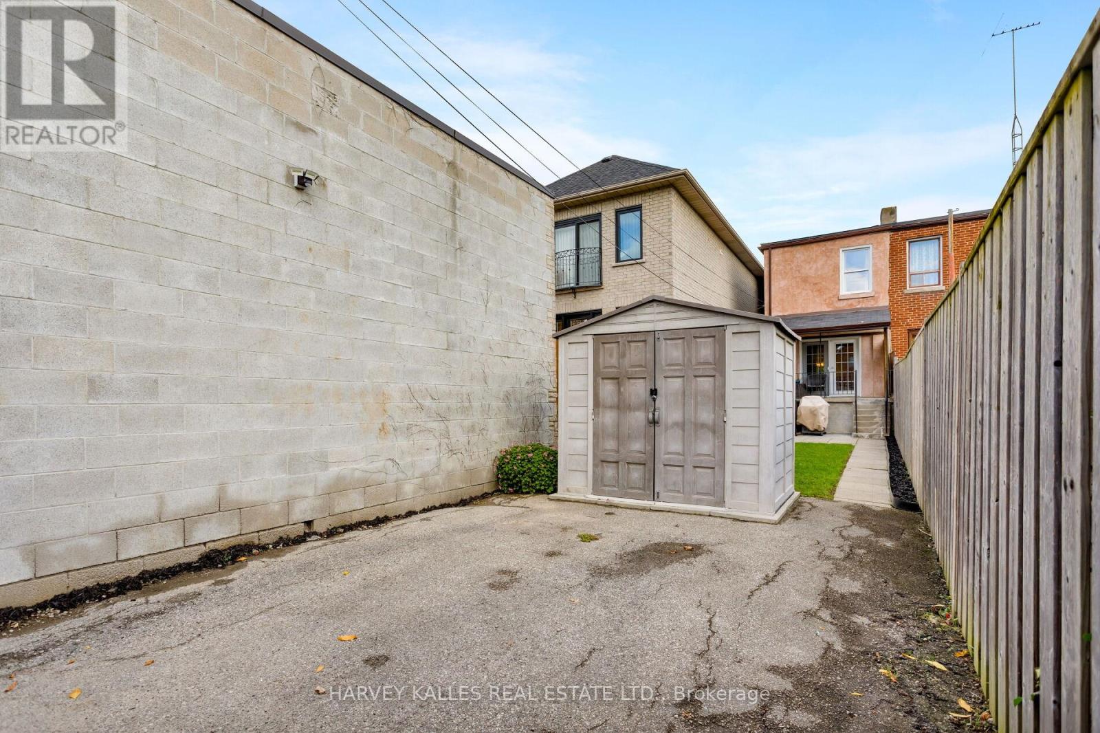 380a Westmoreland Avenue, Toronto, Ontario  M6H 3A7 - Photo 38 - W12483185